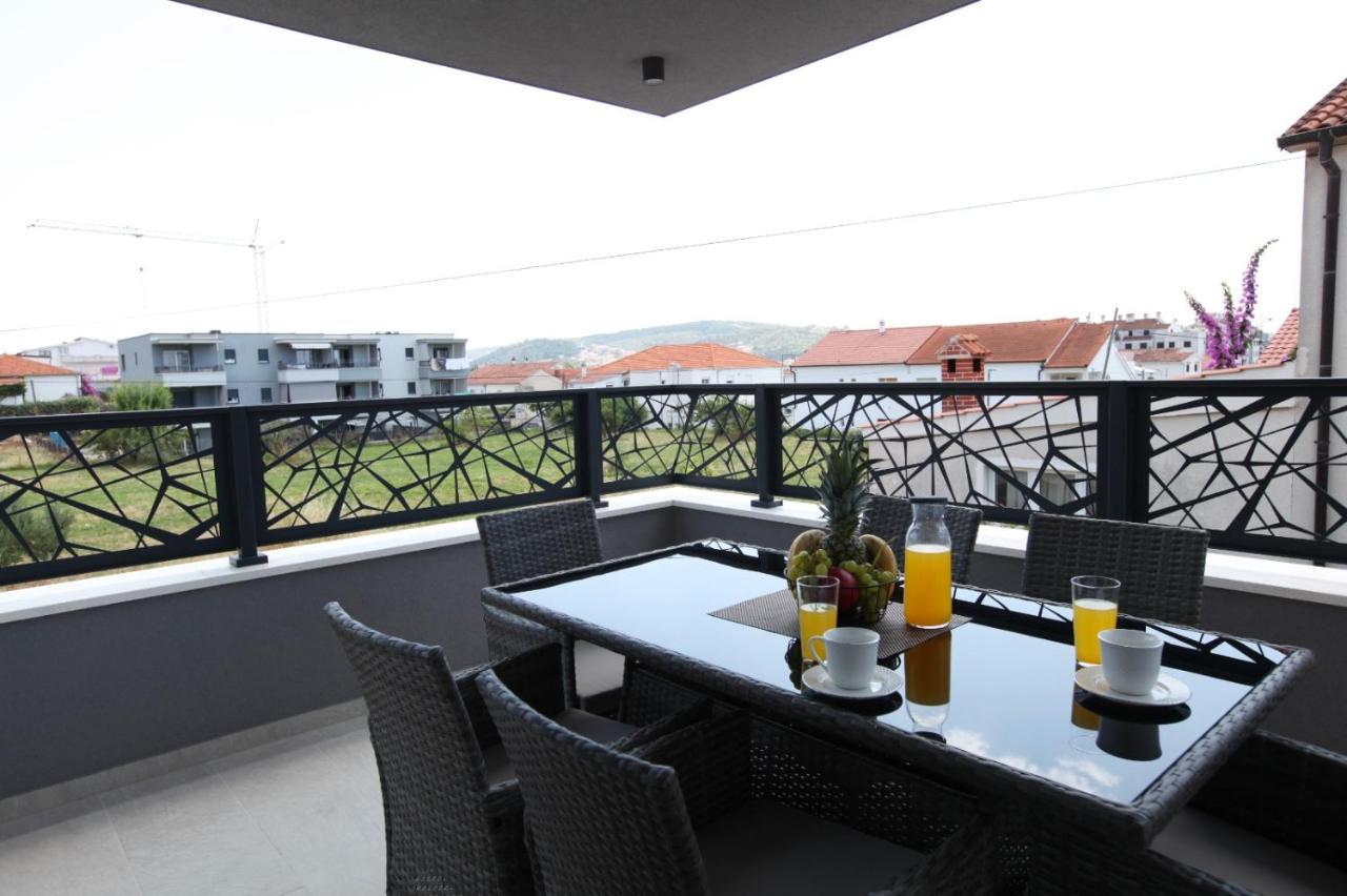 Apartment Sweet Dreams Trogir Ngoại thất bức ảnh